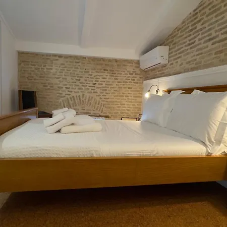 Ermagora House Neoclassical Apartment Athens