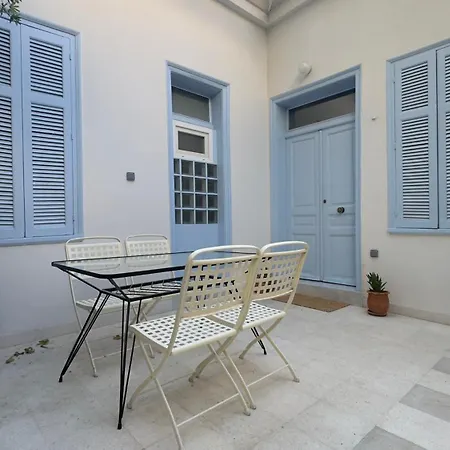 Ermagora House Neoclassical Apartment *